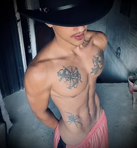 Public od billi_adamzz  4 snímek