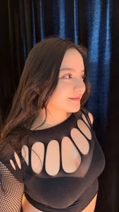 Caroline_ponce Public Gambar 8