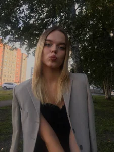 RowenaCommanders XXX nøgenfoto 4