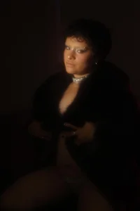 Alaska_deluxe fur coat Pic 5