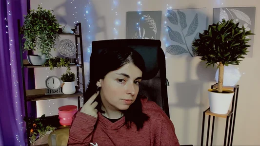 MartaEdams "In the end, the sharpest weapon is a kind and gentle spirit." Immagine  2