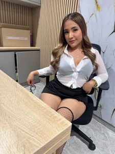 LittleToxic_Sexy secretary图片 3