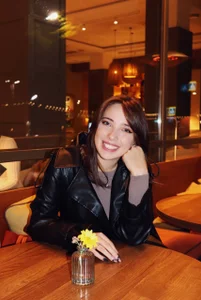 CandiChaves Public Pic 4