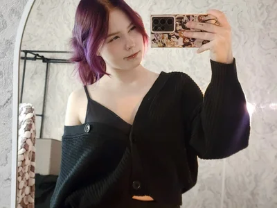 Julia_Anis Your humble girl รูป  6