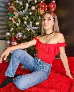 MERRY CHRISTMAS LUNAR WISHES YOU WITH A LOT OF LOVE 🎅🎄 od Lee_Haneul  snímek