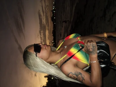 andyy_x 💛❤️💚 Foto