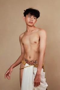 Dark_Asian1 Public Kuva