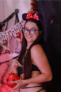 katiaa_lovv Halloween 2025🎃 Pic
