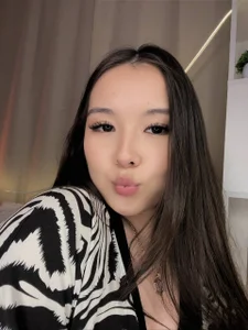 AlberthaEscue Garden of Me Pic 3