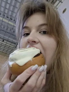 AnnPink cupcake after midnight รูป 