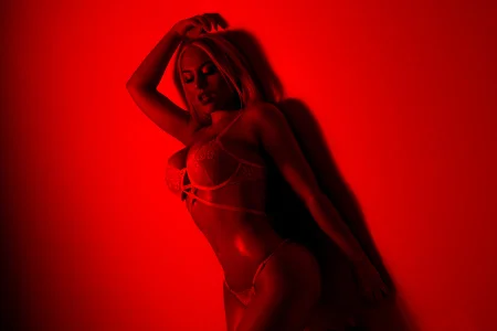 Lizz_Tayler HOT ♥ Pic 2