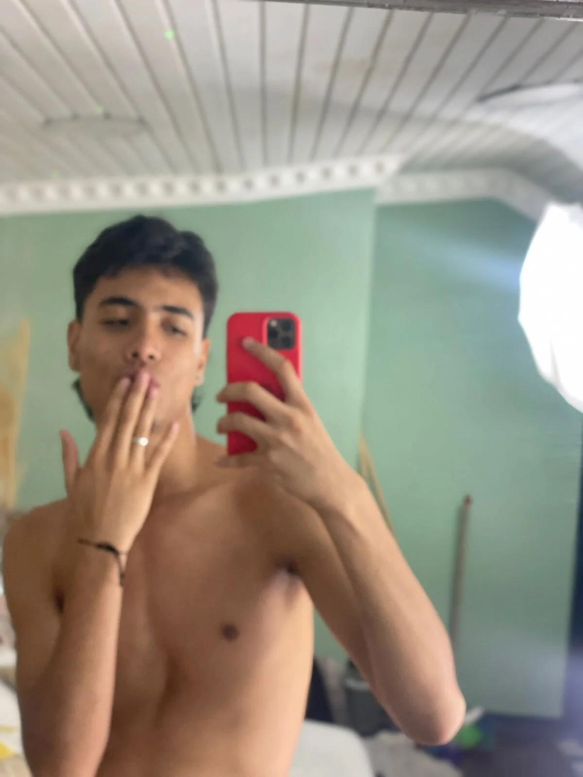 DannTaylor 님의 트렌드 중인 사진  8432개