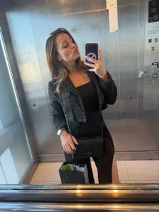 FreyaHeart Elevator Selfies🥳 Pic 2