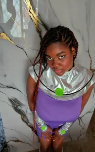 Rosebeckersx: Starfire costume ( 5 фото)