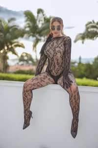 Antonella_Grayy sensual and irreverent Pic