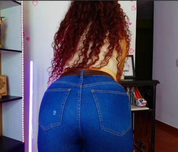 Horny Jeans de Sophi_LaRusso  3 photos