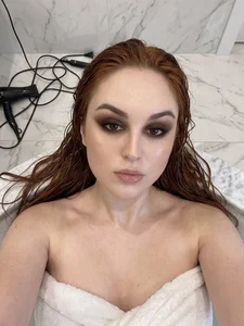 VanessaSee Public Pic
