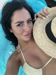 hotdeedeeReady for the sun Bild 2