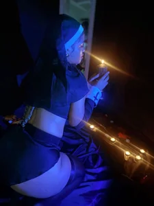 IVISBOUNCYASS The sweetest sin of the night! 🕯️ Immagine  2