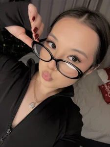 CarmanHenningのlook me in the eyesの枚の写真