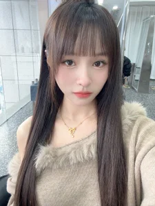 coward_by Public Hình 9