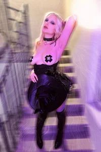 Elfi_InPublic Halloween special alb Pic 5