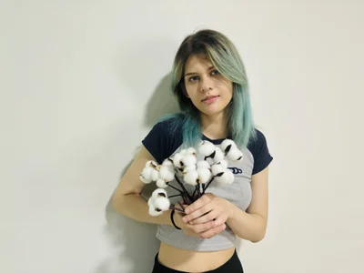 JulieTaylors Public Pic