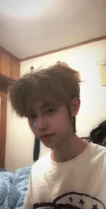 Tomato-888 番茄过去的帅照😎 Gambar 6