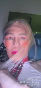 Doggyray44 Schoonmaakster Pic 3