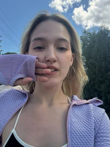MaryVexx Public Pic 4