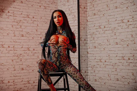 PandoraVolkov Public Immagine  2