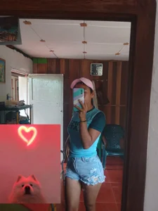 valeria18sexy amigos Pic 2