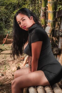 LuciiferBlackSummer Photos 🥥🌴🌺🌅🌊 Bild 9