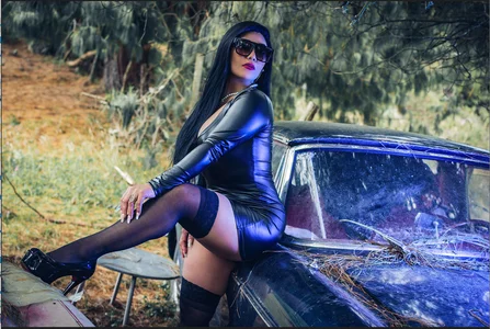 rubber de Amanda_Ferrer_  3 photos