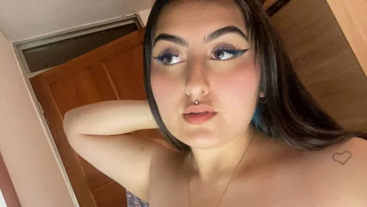 KaroVelvet's 🌙 Sex Photo 1