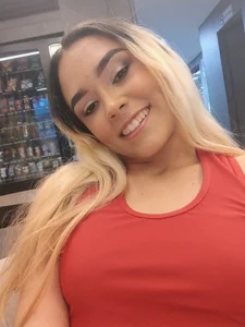 TaraaHot Will you accompany me to the gym? Immagine  4