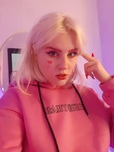 art_lovee thats me!  5টি ছবি