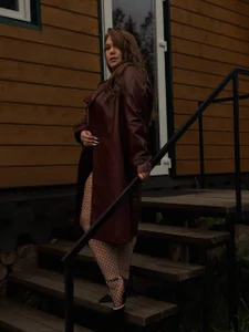 A trench coat and lingerie—just for you. de Aura_boobss Foto