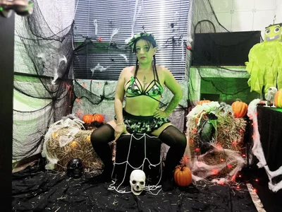 mature_sexi40 happy halloween 🎃💀🎀 Pic 5