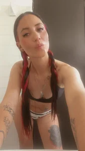 anny_roberts Public Pic