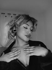 SaraParisilittle blonde ⭐💛图片 3