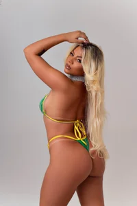 EsterLima: Public ( 3 фото)