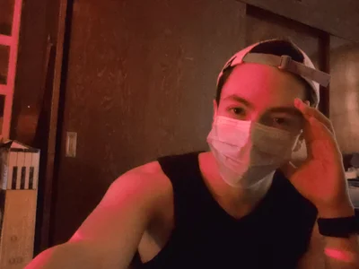 Public de themaskedtwink  2 photos