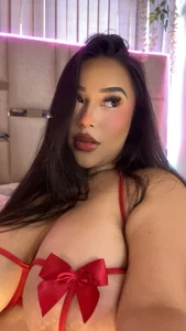 Zoey_thompson Red and tender my love, I would like you to make me all yours 🎀😍 Foto