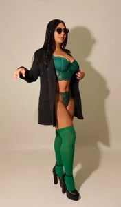 abbypratt Luck and curves 🍀 圖片