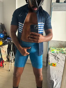 TonyBiker: Bike day and dick hard 😈🔥 ( 3 фото)