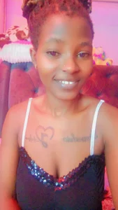 TrishaKalid Trisha Hình 2