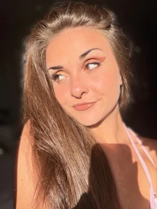 CasideeCarr Public Pic 4