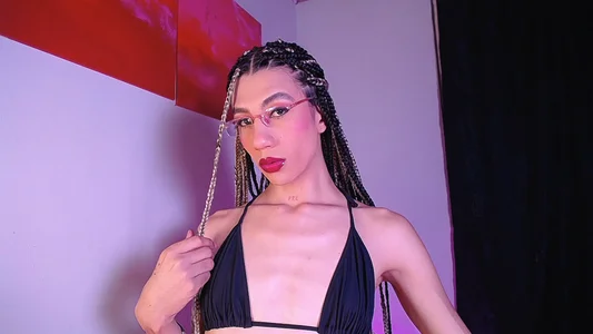 YOUR LITTLE BITCH de sofiaa_grey_ Foto 2