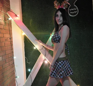 RoxanaCyrano_ Public Pic 2